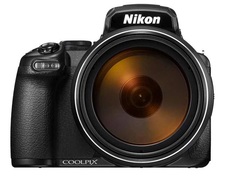 Nikon COOLPIX P1100 正面